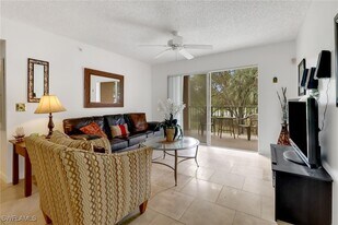 1180 Wildwood Lakes Blvd in Naples, FL - Building Photo