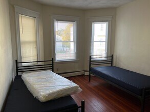 34 Cameron St, Unit 2 in Boston, MA - Building Photo - Building Photo