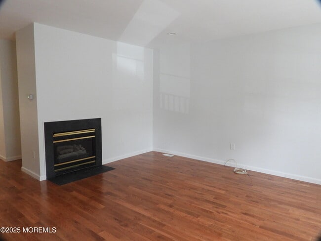 154 Yarmouth Ct in Holmdel, NJ - Building Photo - Building Photo