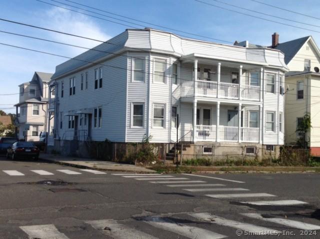 174 Logan St in Bridgeport, CT - Building Photo