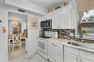 3412 NE Causeway Blvd in Jensen Beach, FL - Building Photo - Building Photo