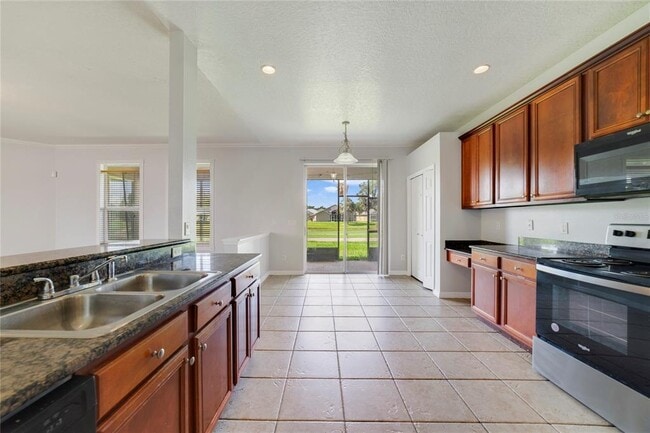 2298 The Oaks Blvd in Kissimmee, FL - Building Photo - Building Photo