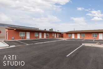 La Noor Studios in Mesquite, NV - Foto de edificio - Building Photo