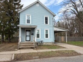 20 Baldwin Ave in Glens Falls, NY - Building Photo