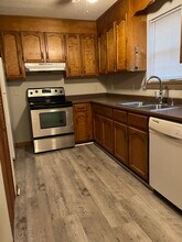 800 Mountain View Ct in Greer, SC - Building Photo - Building Photo
