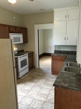 1044 College St N in Fargo, ND - Building Photo - Building Photo