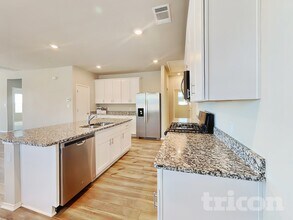 5105 Sidesaddle Dr in Georgetown, TX - Building Photo - Building Photo