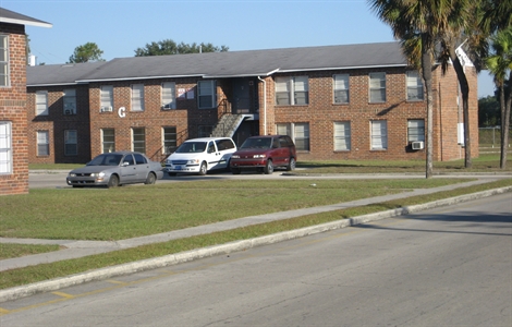 Perrytown Apartments in Perry, FL - Foto de edificio - Building Photo