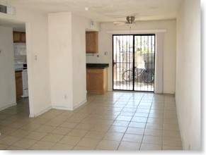 1005 Dickerson Dr SE in Albuquerque, NM - Foto de edificio - Other