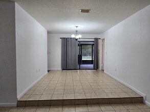 1420 Mariner Blvd in Spring Hill, FL - Building Photo - Building Photo