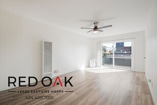 254 Normandie Ave, Unit 8 in Los Angeles, CA - Building Photo