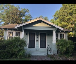 905 N 3rd St in West Monroe, LA - Foto de edificio - Building Photo