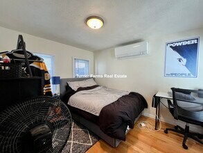 525 E 3rd St, Unit 2R in Boston, MA - Foto de edificio - Building Photo