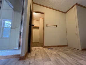 134 Scarlet Oak Ln in Oxford, MI - Building Photo - Building Photo