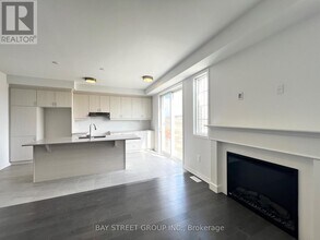 127 Leslie Richards St in Markham, ON - Building Photo - Building Photo