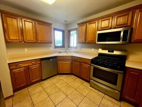 10339 Lake Sebago Dr in Fort Wayne, IN - Building Photo - Building Photo