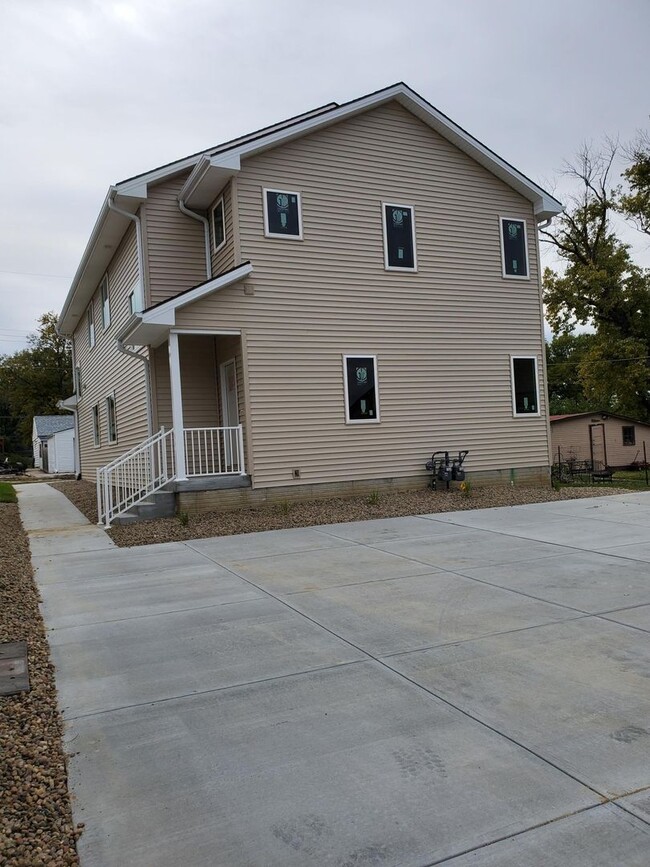 522 S Washington St in Papillion, NE - Building Photo - Building Photo