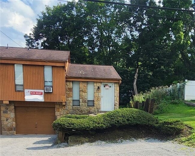 property at 3950 Mt Royal Blvd