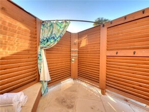 208 Raindance Cove in Austin, TX - Foto de edificio - Building Photo