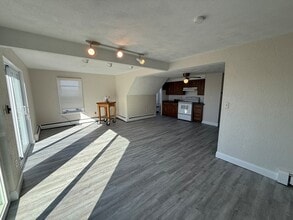 304 Malden St, Unit 3 in Revere, MA - Building Photo - Building Photo