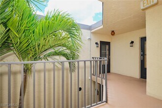 12481 McGregor Blvd in Ft. Myers, FL - Building Photo - Building Photo