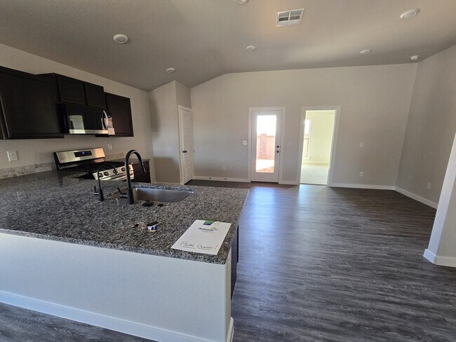 528 Boxelder Dr in Odessa, TX - Building Photo - Building Photo