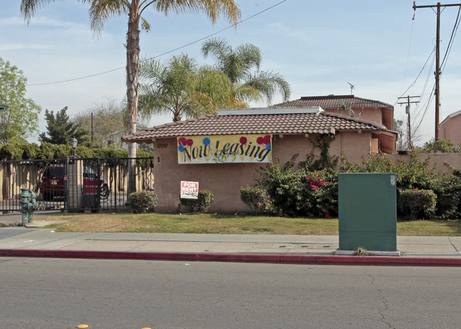 Acacia Emerald Apartments in Anaheim, CA - Building Photo - Building Photo