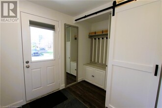 54 Green Valley Dr in Kitchener, ON - Building Photo - Building Photo