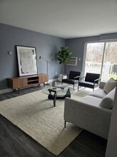 103 Hart St in Taunton, MA - Building Photo - Building Photo