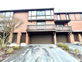 103 Little Glen Dr in Sewickley, PA - Building Photo