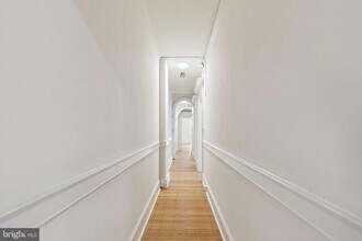 131 S 18th St in Philadelphia, PA - Building Photo - Building Photo