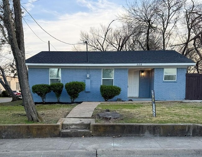 property at 308 E Bourn St