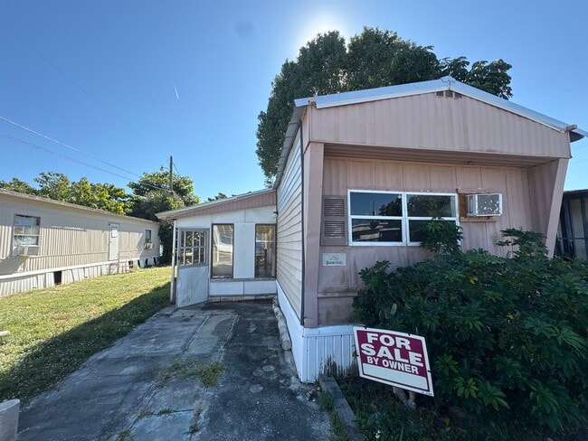 property at 920 Boardwalk Ln