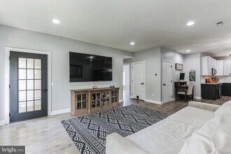 1324 W Chester Pike, Unit 115 in West Chester, PA - Building Photo - Building Photo