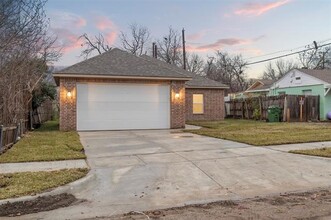 523 Joy Dr in White Settlement, TX - Building Photo - Building Photo