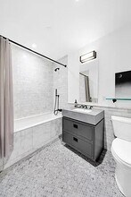 50 W 30th St in New York, NY - Building Photo - Building Photo