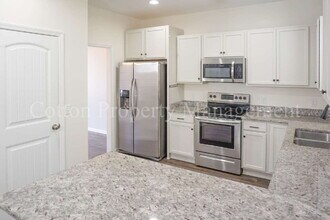 9343 Cassadine Ct in Leland, NC - Building Photo - Building Photo