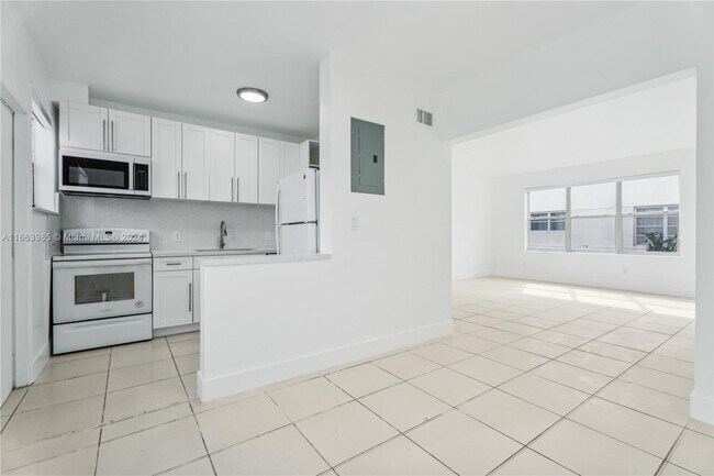 825 85th St-Unit -1 in Miami Beach, FL - Building Photo - Building Photo