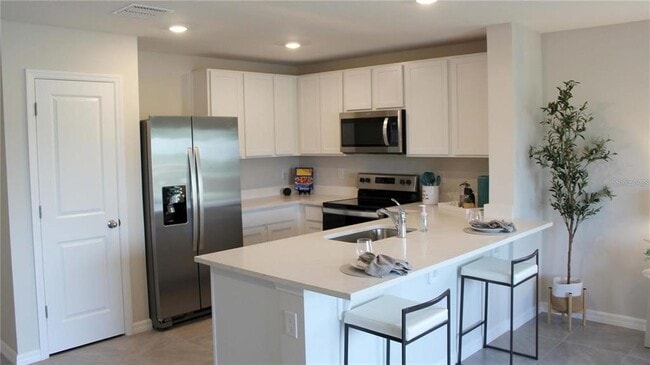 8412 Gower Trl in Wildwood, FL - Building Photo - Building Photo