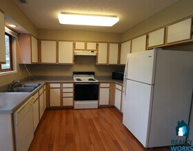 1615 Old Glory Rd in Lincoln, NE - Building Photo - Building Photo