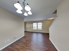 8349 Sansa St in Indianapolis, IN - Foto de edificio - Building Photo