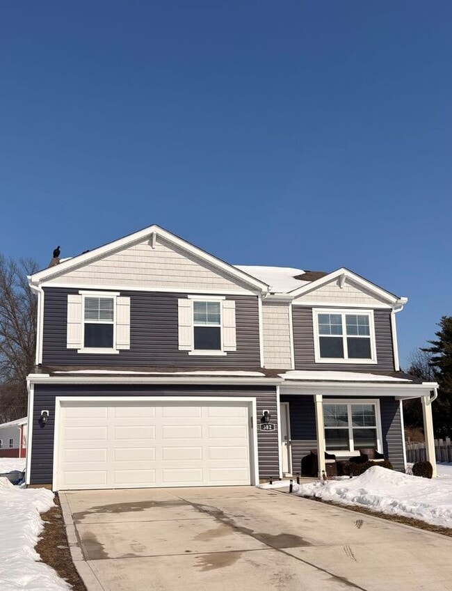 property at 382 Trinity Wy E