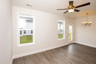 417 Blue Robin Ln in Columbia, SC - Building Photo - Building Photo