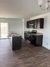 6 Meredith Way in Carlisle, PA - Foto de edificio - Building Photo