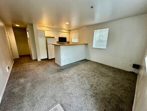 931 N 86th St, Unit 101 in Seattle, WA - Building Photo - Building Photo