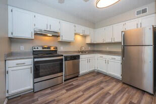 Meadowlark Apartments in Rio Rancho, NM - Building Photo