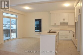 99 Robin Trail in Port Perry, ON - Building Photo - Building Photo