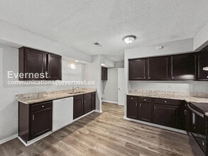 4330 Almo Ave, Unit G201 in Memphis, TN - Building Photo - Building Photo