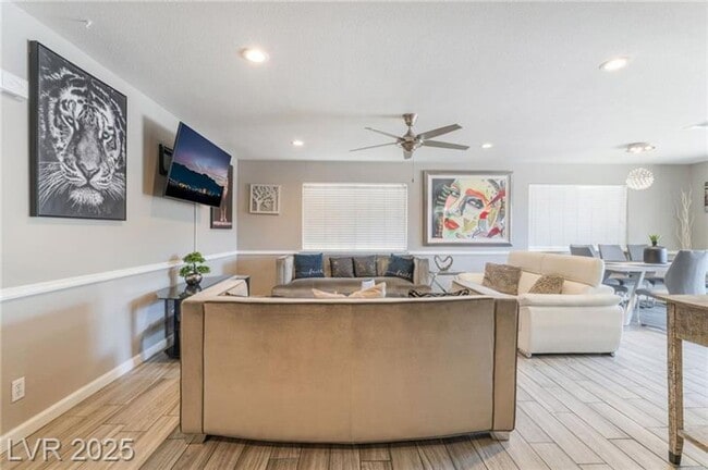 7904 Copper Canyon Rd in Las Vegas, NV - Foto de edificio - Building Photo