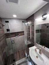 3201 Westridge St in Houston, TX - Building Photo - Building Photo